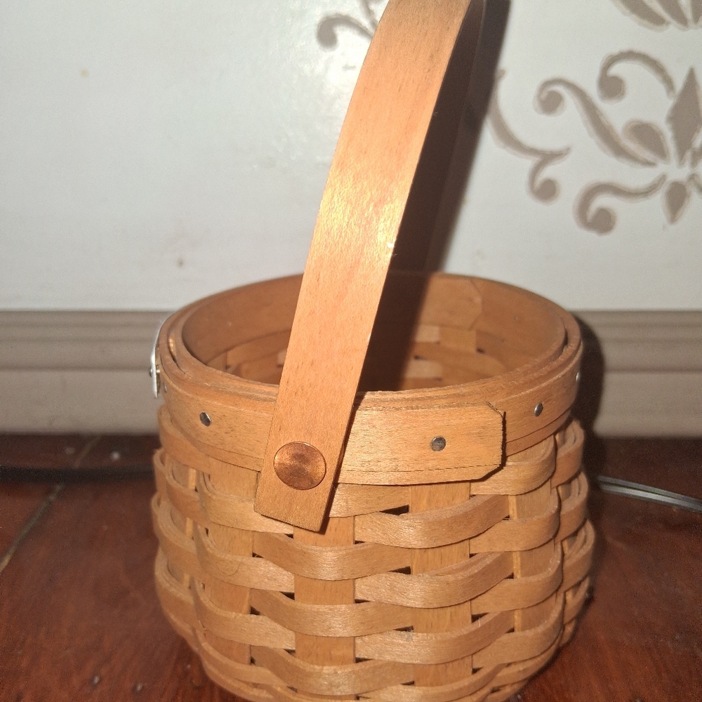 *bogo* Longaberger Brown Woven Basket with Handle - Picture 2 of 6